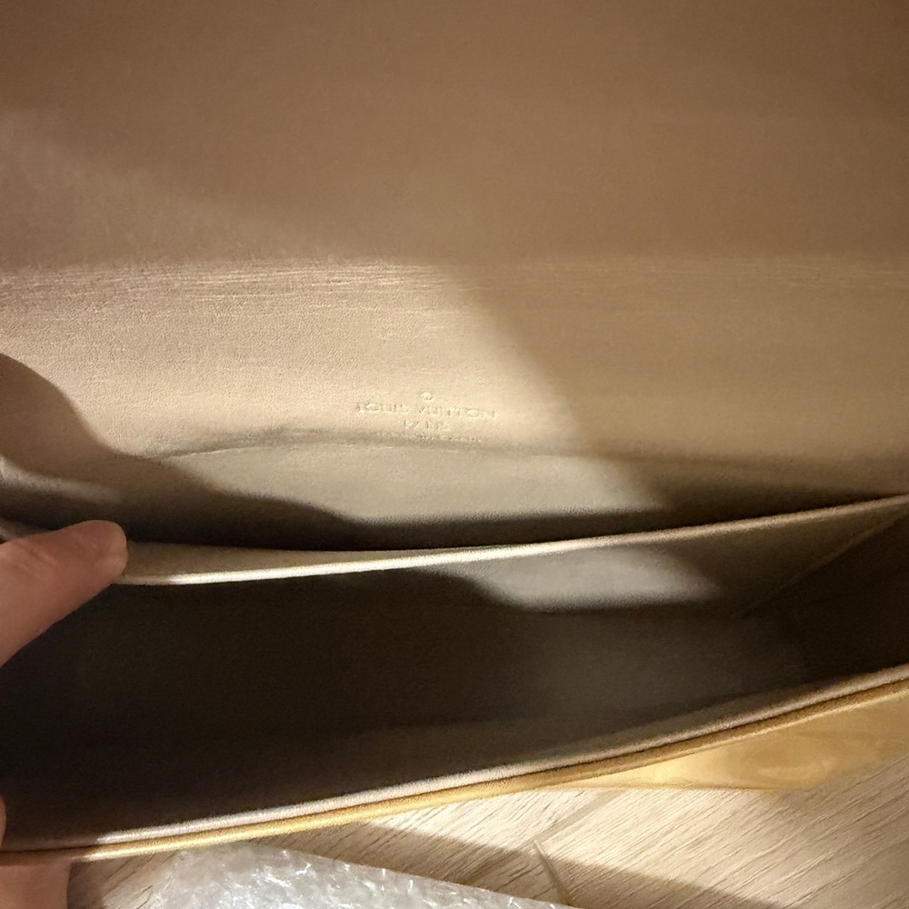 Louis Vuitton Tan Monogram Shoulder Bag - Picture 5 of 7
